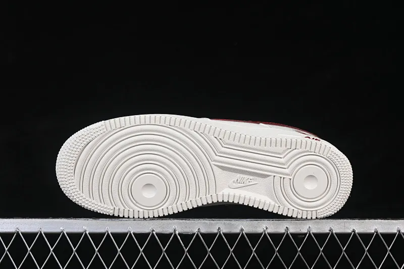 All categories Nk Air Force 1 Air Force series Nk Air Force 1 Low Air Force low-top Nike Air Force 1'07 Low Year of the Horse joint name Cloud white crimson gold Air Force 1 low-top casual sneakers NH0601-507